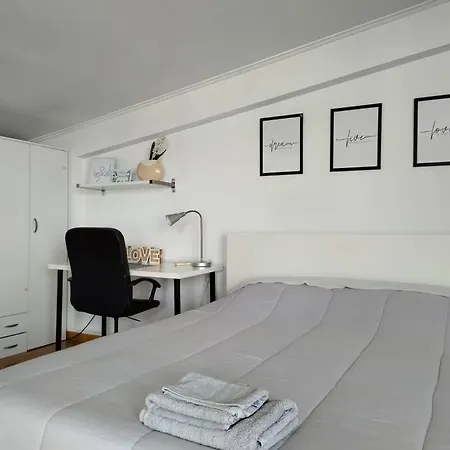 Acropolis 360 Apartment